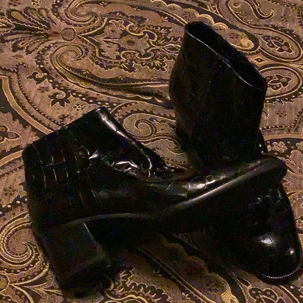 Crocodile Print It Put Another Booties - image 2